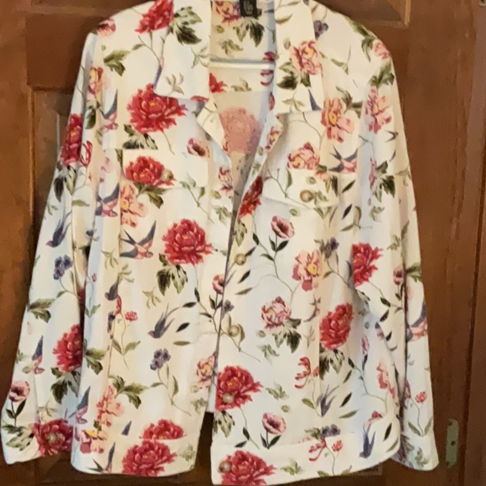 Tahari linen Floral jacket
